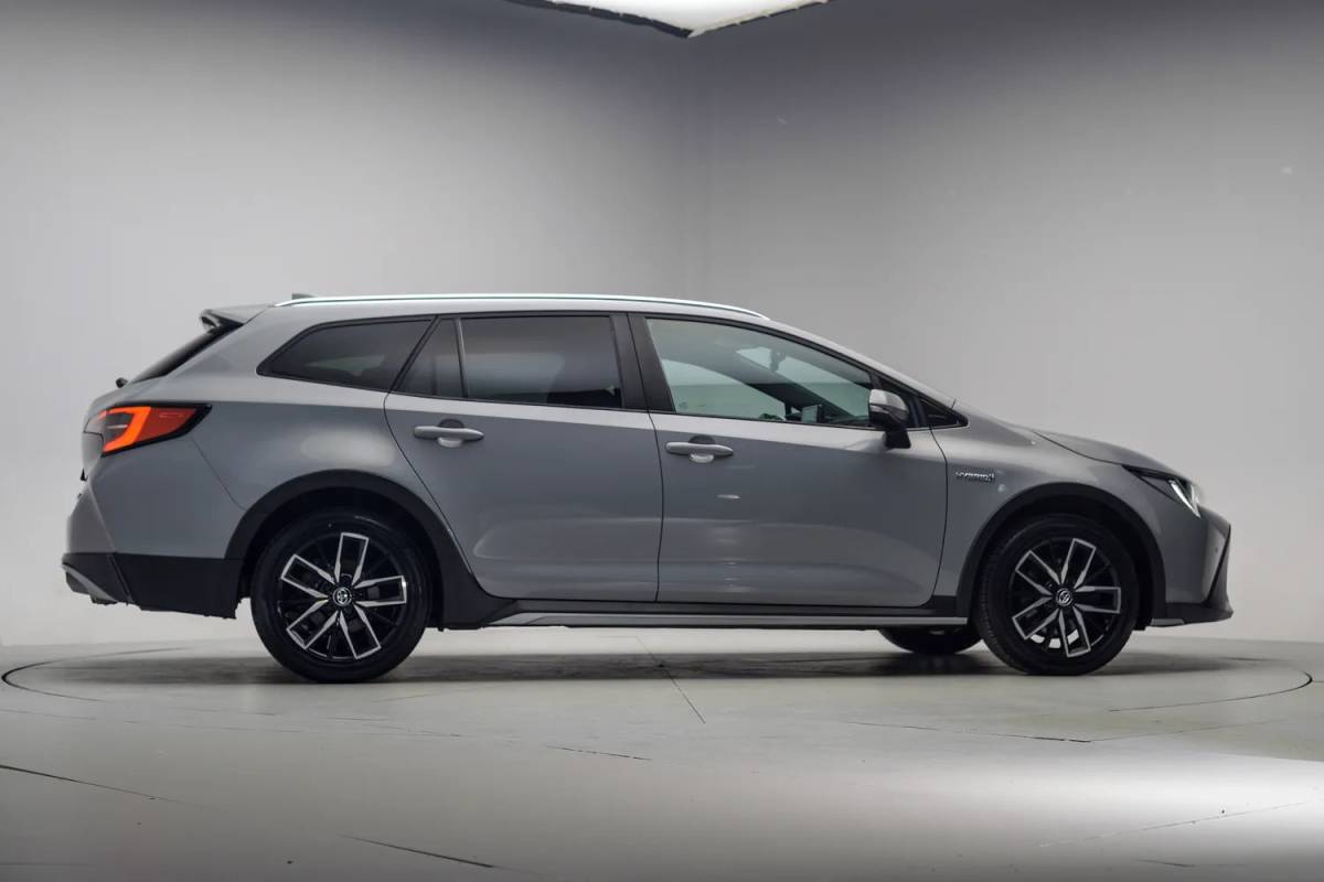 Toyota Corolla Touring Sports Toyota Corolla TOURING SPORTS 2.0 Hybrid Trek [ Camera Cruise Control Stoelverwarming ]