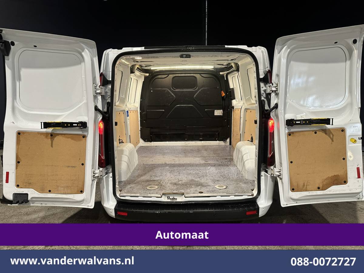 Ford Transit Custom Ford Transit Custom 2.0 TDCI 131pk Automaat L1H1 Euro6 Airco | Navigatie | LED | Adapatieve Cruisecontrol Stoelverwarming, Verwarmde voorruit, Parkeersensoren, Bijrijdersbank