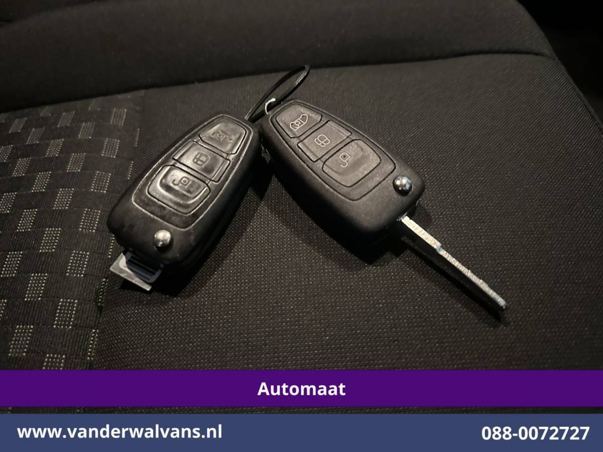 Ford Transit Custom Ford Transit Custom 2.0 TDCI 131pk Automaat L1H1 Euro6 Airco | Navigatie | LED | Adapatieve Cruisecontrol Stoelverwarming, Verwarmde voorruit, Parkeersensoren, Bijrijdersbank
