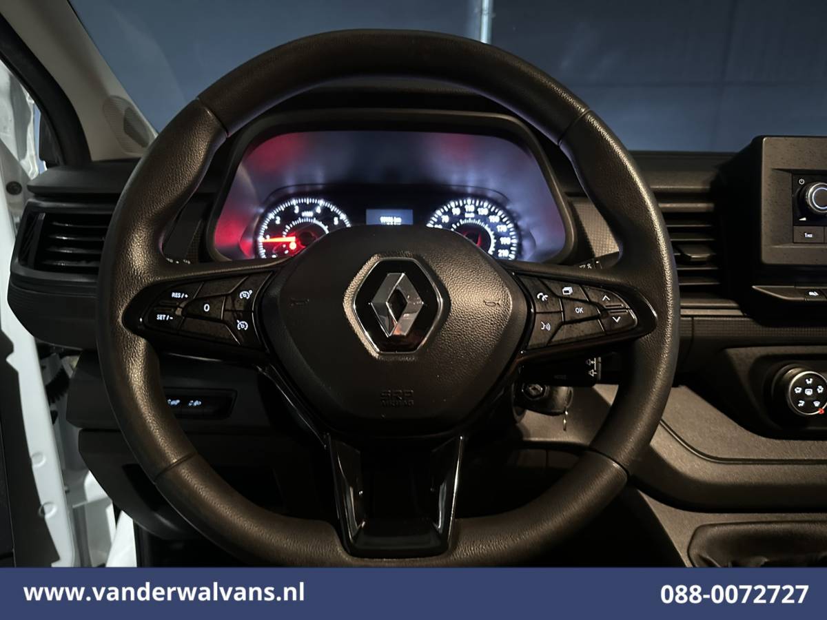 Renault Trafic Renault Trafic 2.0 dCi 130pk L2H1 Euro6 Airco | LED | Cruisecontrol | Parkeersensoren Bijrijdersbank