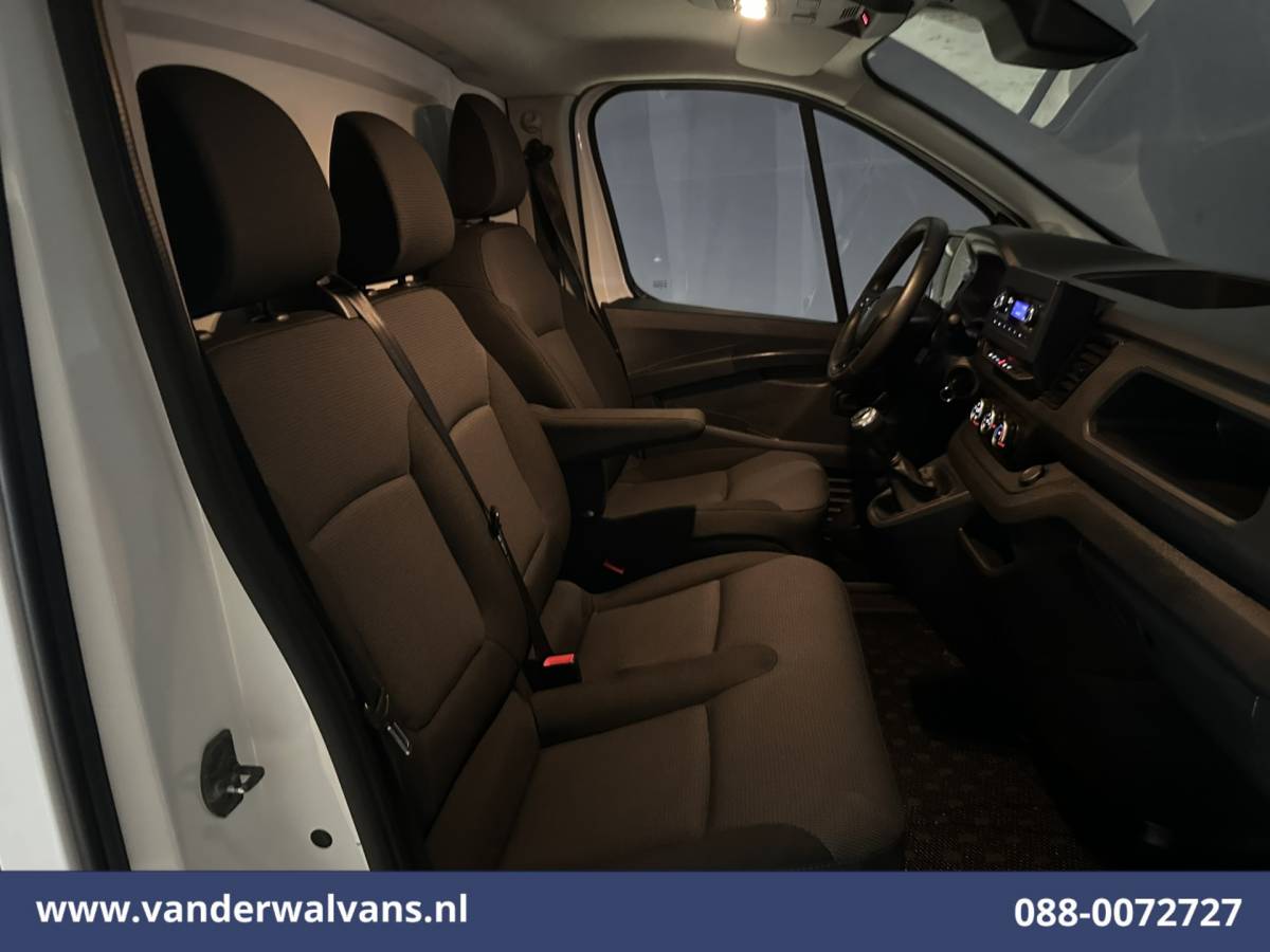 Renault Trafic Renault Trafic 2.0 dCi 130pk L2H1 Euro6 Airco | LED | Cruisecontrol | Parkeersensoren Bijrijdersbank