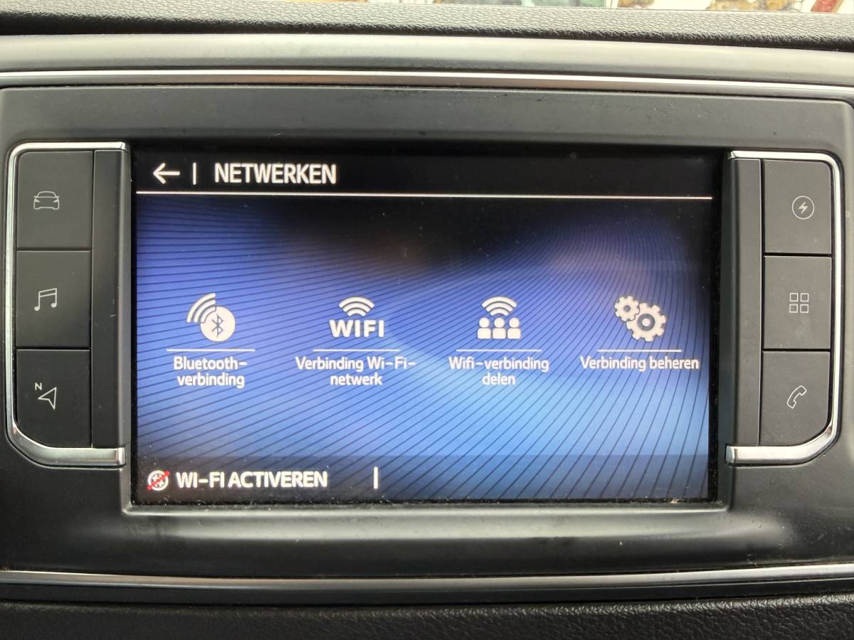 Toyota ProAce Toyota ProAce Electric 75kWh 136PK L2 Elektrisch 93.3% (SOH) 330km WLTP Snelladen Cruise Control Climate Control Carplay Navigatie 360° Camera Snelladen