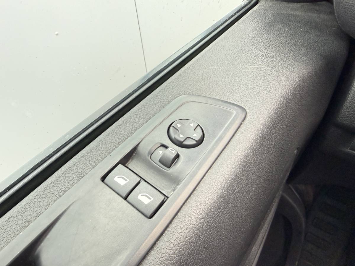 Toyota ProAce Toyota ProAce Electric 75kWh 136PK L2 Elektrisch 93.3% (SOH) 330km WLTP Snelladen Cruise Control Climate Control Carplay Navigatie 360° Camera Snelladen