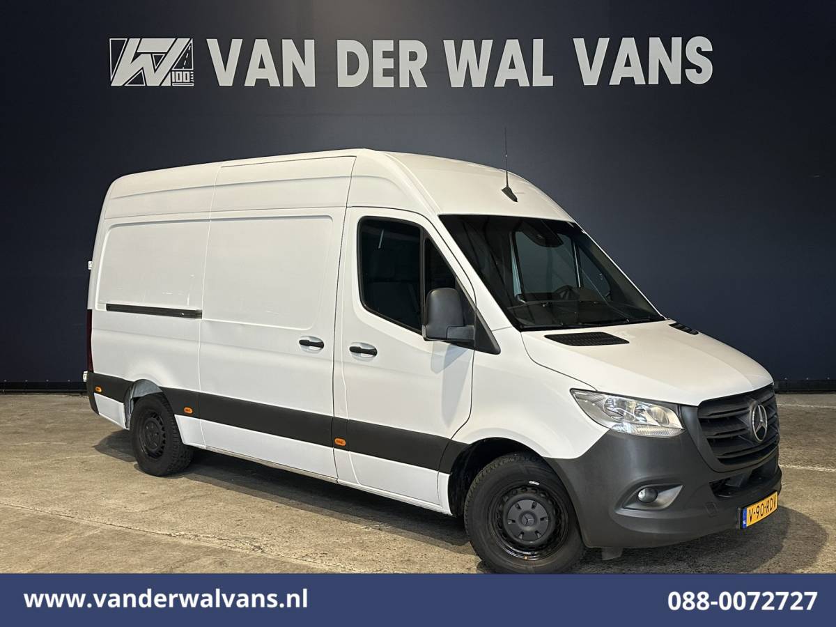 Mercedes-Benz Sprinter Mercedes-Benz Sprinter 316 CDI 164pk L2H2 Euro6 Airco | Camera | Navigatie | Trekhaak | Cruisecontrol Bijrijdersbank