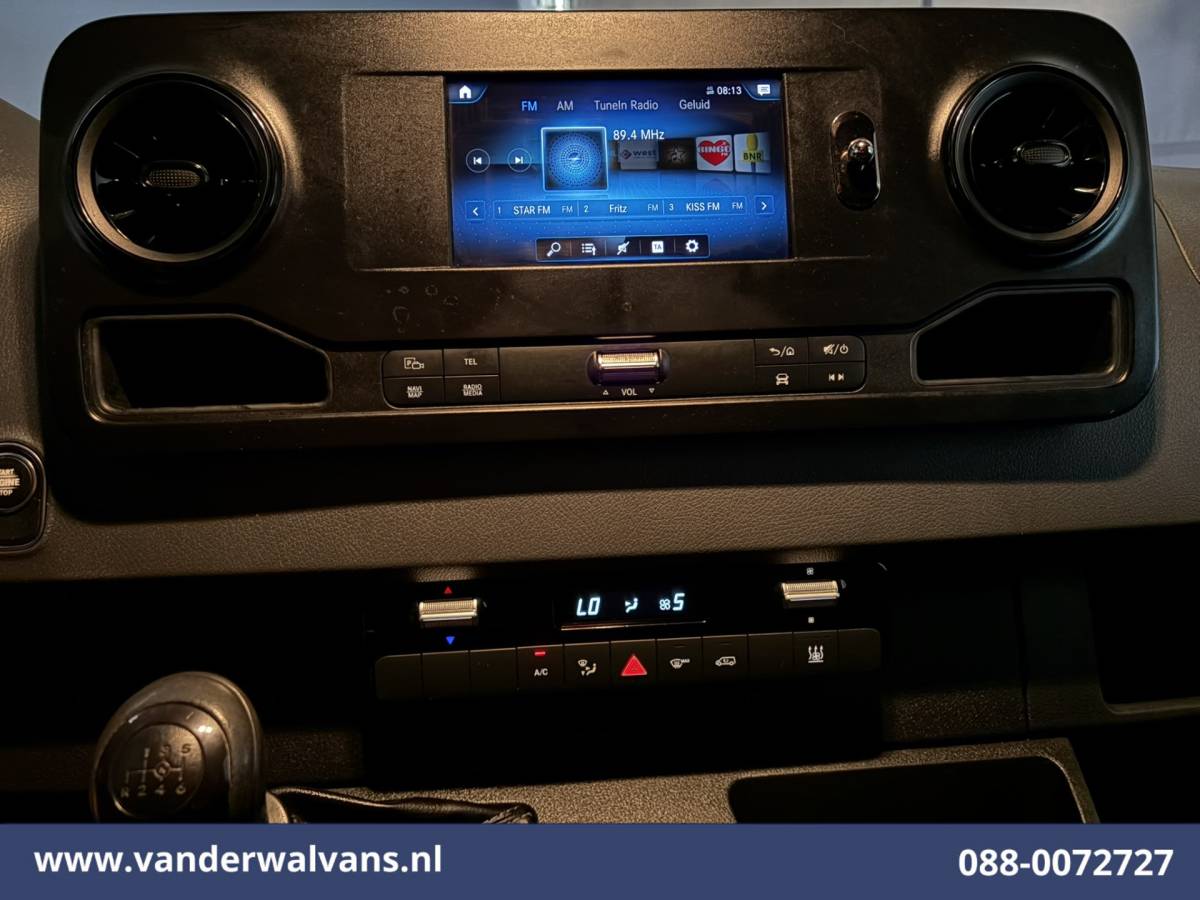 Mercedes-Benz Sprinter Mercedes-Benz Sprinter 316 CDI 164pk L2H2 Euro6 Airco | Camera | Navigatie | Trekhaak | Cruisecontrol Bijrijdersbank