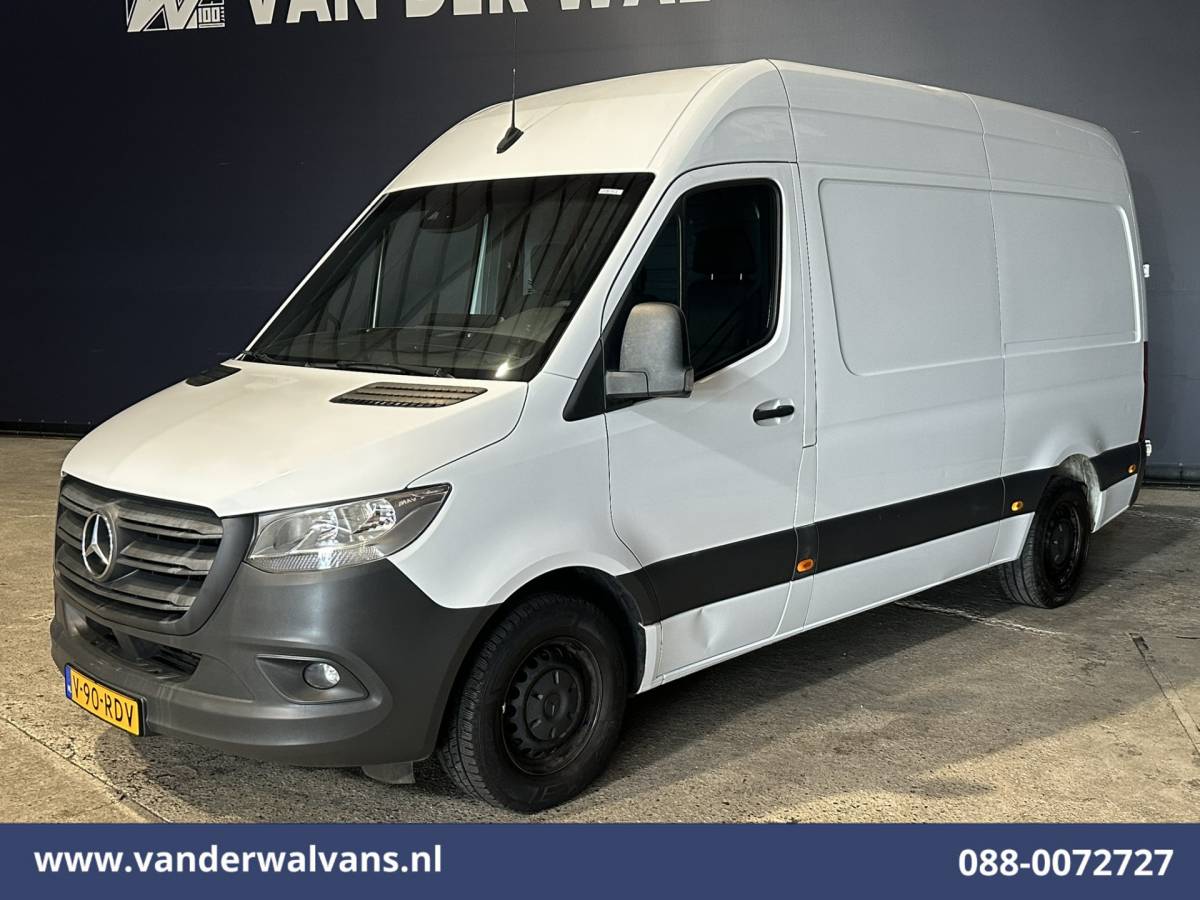 Mercedes-Benz Sprinter Mercedes-Benz Sprinter 316 CDI 164pk L2H2 Euro6 Airco | Camera | Navigatie | Trekhaak | Cruisecontrol Bijrijdersbank