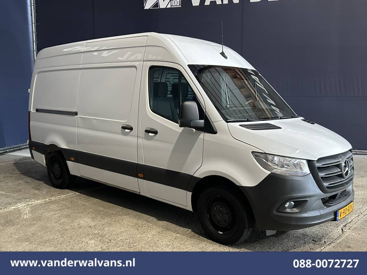 Mercedes-Benz Sprinter Mercedes-Benz Sprinter 316 CDI 164pk L2H2 Euro6 Airco | Camera | Navigatie | Trekhaak | Cruisecontrol Bijrijdersbank
