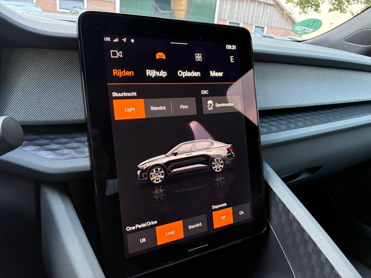 Polestar 2 Polestar 2 Standard Range Single Motor 63kWh | 90% Soh + Carplay + Camera Nu € 18.975,-!!!