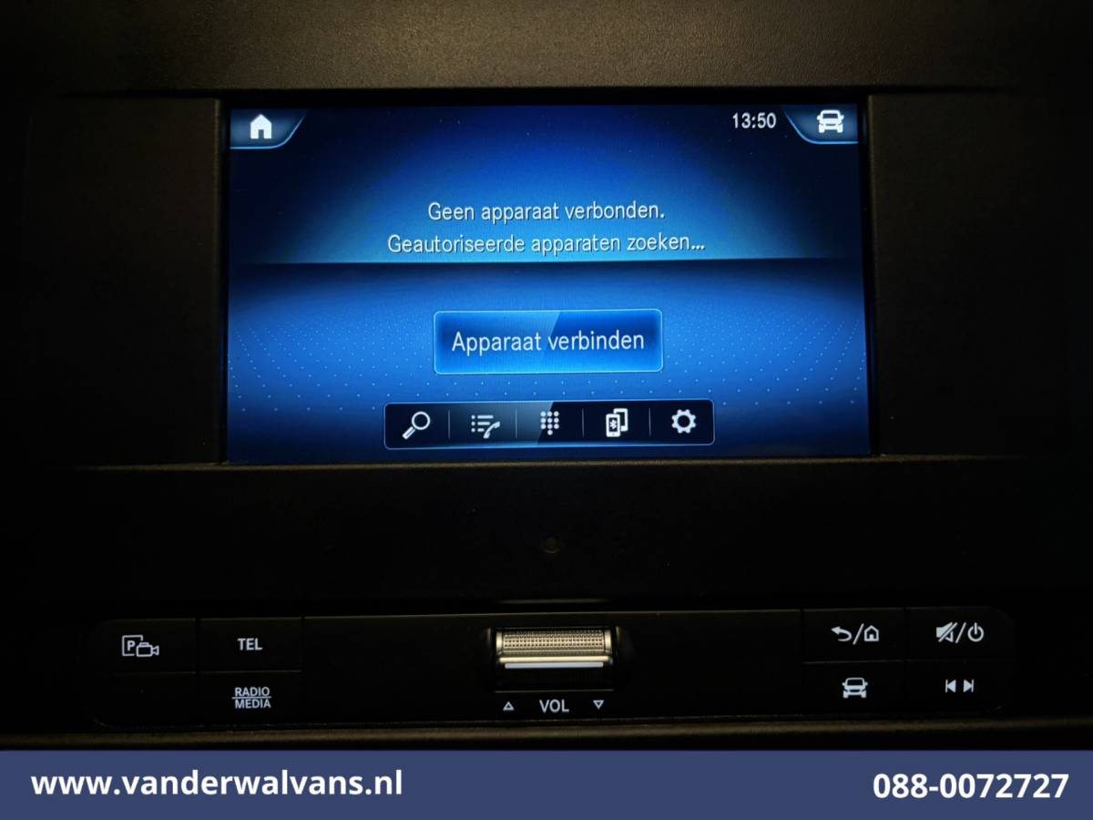 Mercedes-Benz Sprinter Mercedes-Benz Sprinter 317 CDI 170pk L2H2 Euro6 Airco | Camera | Apple Carplay | Cruisecontrol Android Auto, Stoelverwarming, Chauffeursstoel, Parkeersensoren, Bijrijdersbank