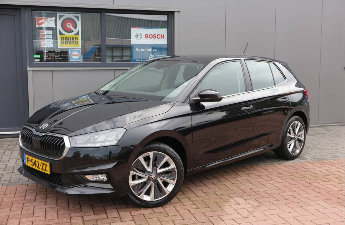 Škoda Fabia ŠKODA Fabia 1.0 TSI 81kw 110pk DSG Business Edition Virtual cockpit,DAB+ , PDC, Navi via Carplay , LMV ,Led, Nieuwe APK