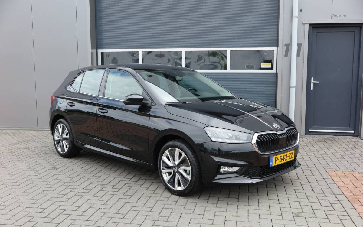 Škoda Fabia ŠKODA Fabia 1.0 TSI 81kw 110pk DSG Business Edition Virtual cockpit,DAB+ , PDC, Navi via Carplay , LMV ,Led, Nieuwe APK