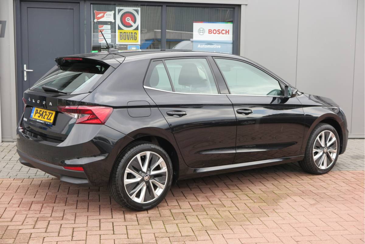 Škoda Fabia ŠKODA Fabia 1.0 TSI 81kw 110pk DSG Business Edition Virtual cockpit,DAB+ , PDC, Navi via Carplay , LMV ,Led, Nieuwe APK