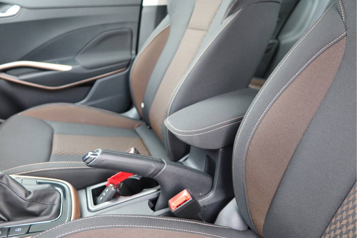 Škoda Fabia ŠKODA Fabia 1.0 TSI 81kw 110pk DSG Business Edition Virtual cockpit,DAB+ , PDC, Navi via Carplay , LMV ,Led, Nieuwe APK