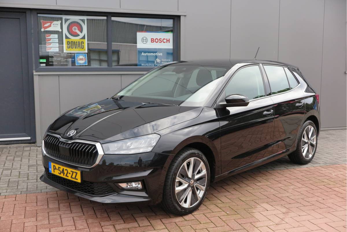 Škoda Fabia ŠKODA Fabia 1.0 TSI 81kw 110pk DSG Business Edition Virtual cockpit,DAB+ , PDC, Navi via Carplay , LMV ,Led, Nieuwe APK