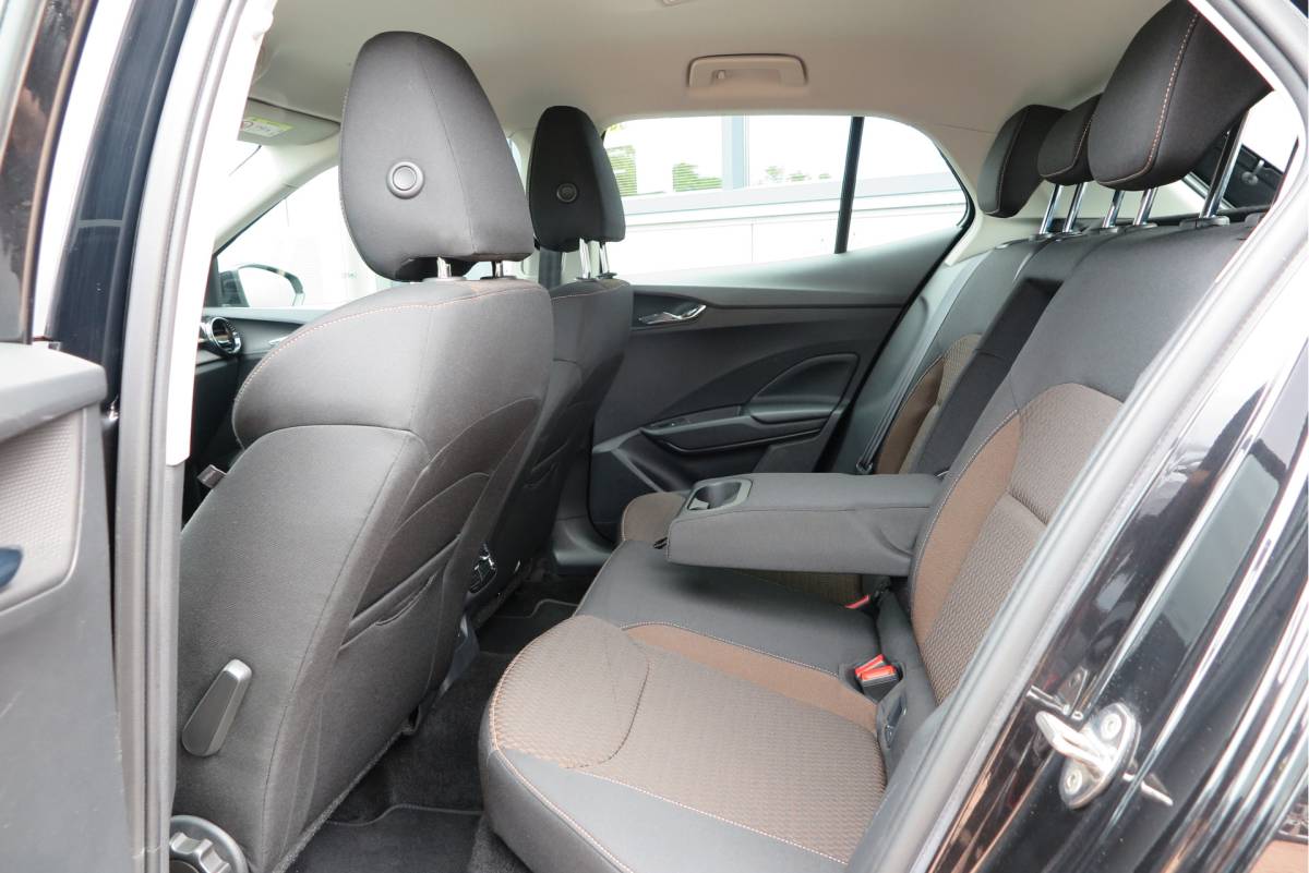 Škoda Fabia ŠKODA Fabia 1.0 TSI 81kw 110pk DSG Business Edition Virtual cockpit,DAB+ , PDC, Navi via Carplay , LMV ,Led, Nieuwe APK