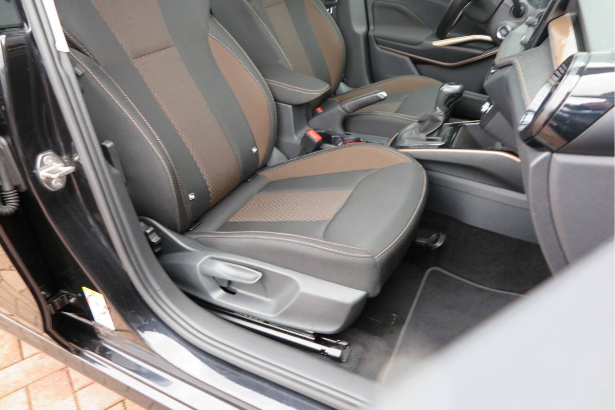 Škoda Fabia ŠKODA Fabia 1.0 TSI 81kw 110pk DSG Business Edition Virtual cockpit,DAB+ , PDC, Navi via Carplay , LMV ,Led, Nieuwe APK