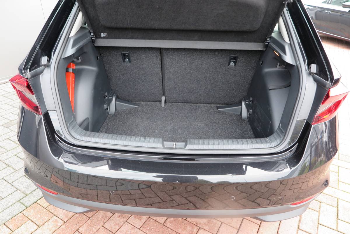 Škoda Fabia ŠKODA Fabia 1.0 TSI 81kw 110pk DSG Business Edition Virtual cockpit,DAB+ , PDC, Navi via Carplay , LMV ,Led, Nieuwe APK