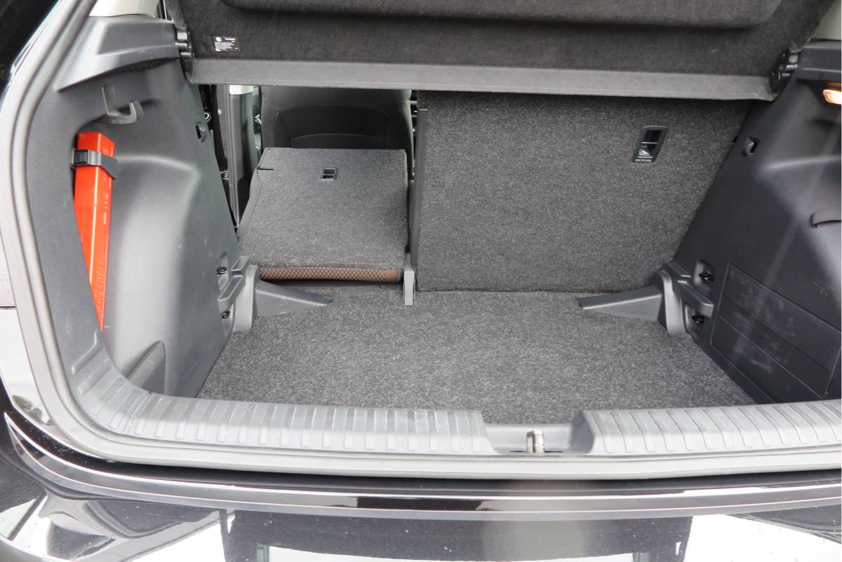 Škoda Fabia ŠKODA Fabia 1.0 TSI 81kw 110pk DSG Business Edition Virtual cockpit,DAB+ , PDC, Navi via Carplay , LMV ,Led, Nieuwe APK