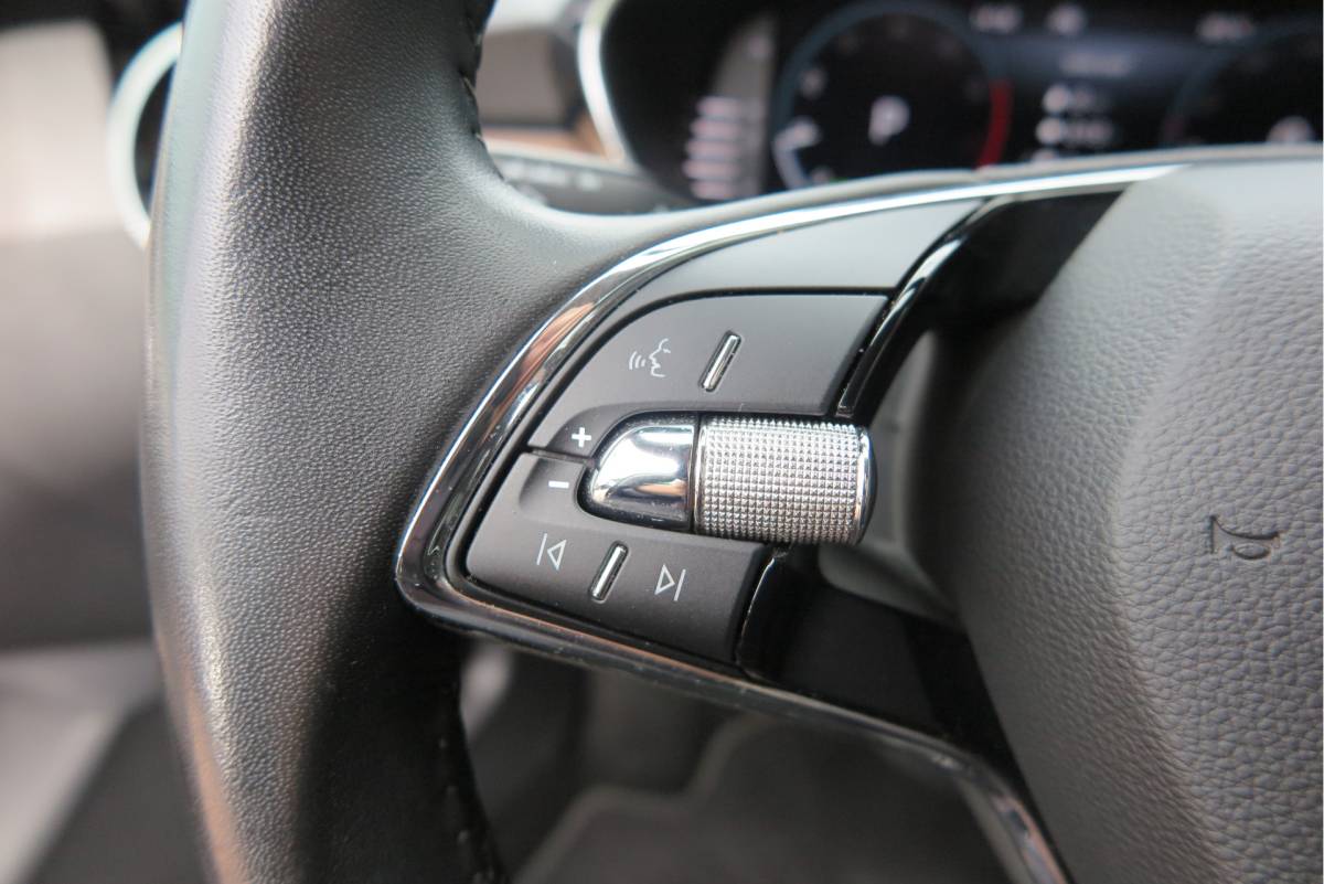 Škoda Fabia ŠKODA Fabia 1.0 TSI 81kw 110pk DSG Business Edition Virtual cockpit,DAB+ , PDC, Navi via Carplay , LMV ,Led, Nieuwe APK