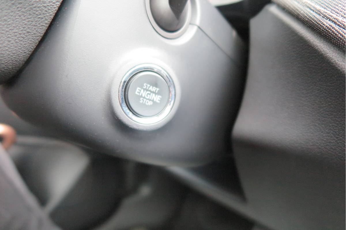 Škoda Fabia ŠKODA Fabia 1.0 TSI 81kw 110pk DSG Business Edition Virtual cockpit,DAB+ , PDC, Navi via Carplay , LMV ,Led, Nieuwe APK