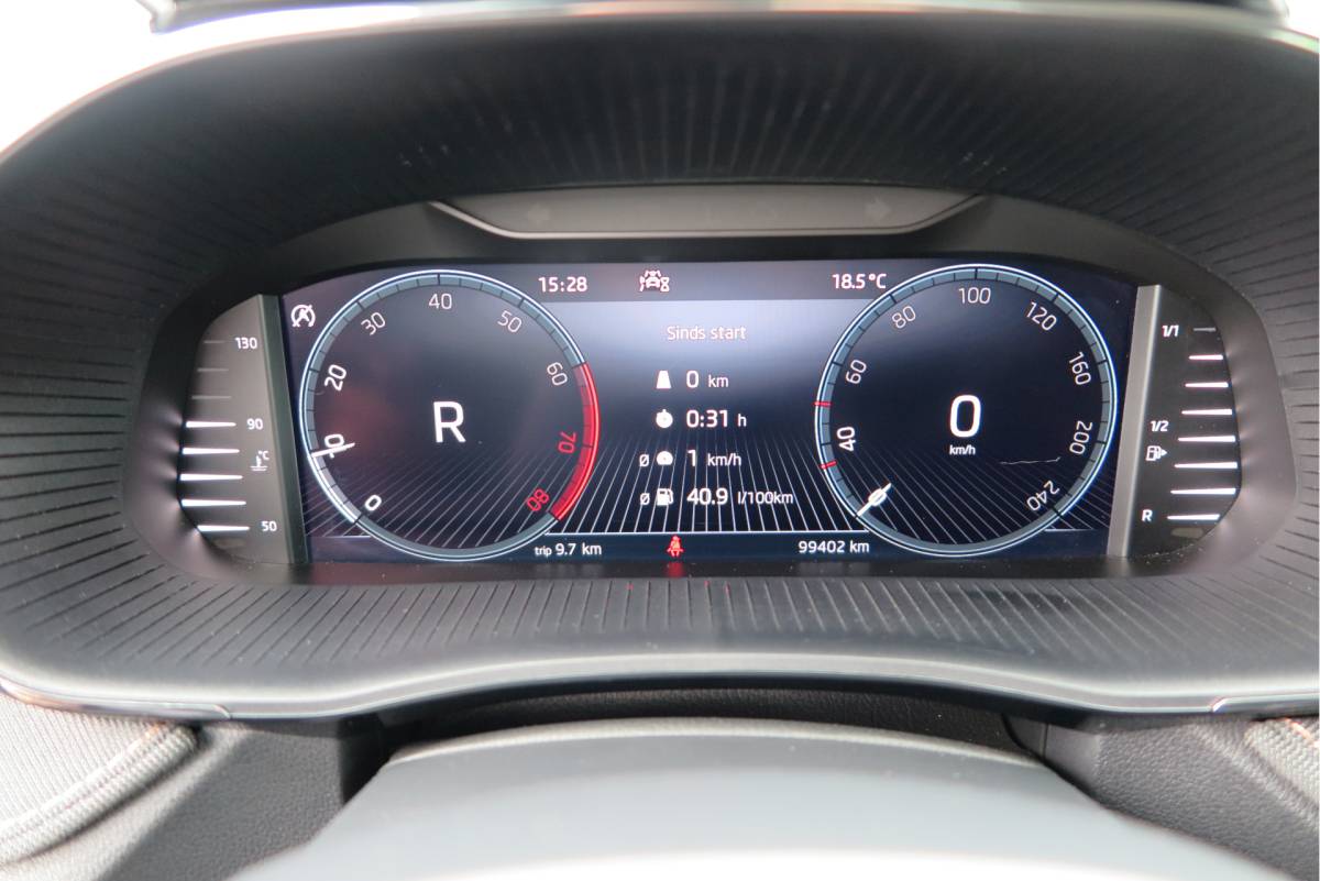 Škoda Fabia ŠKODA Fabia 1.0 TSI 81kw 110pk DSG Business Edition Virtual cockpit,DAB+ , PDC, Navi via Carplay , LMV ,Led, Nieuwe APK