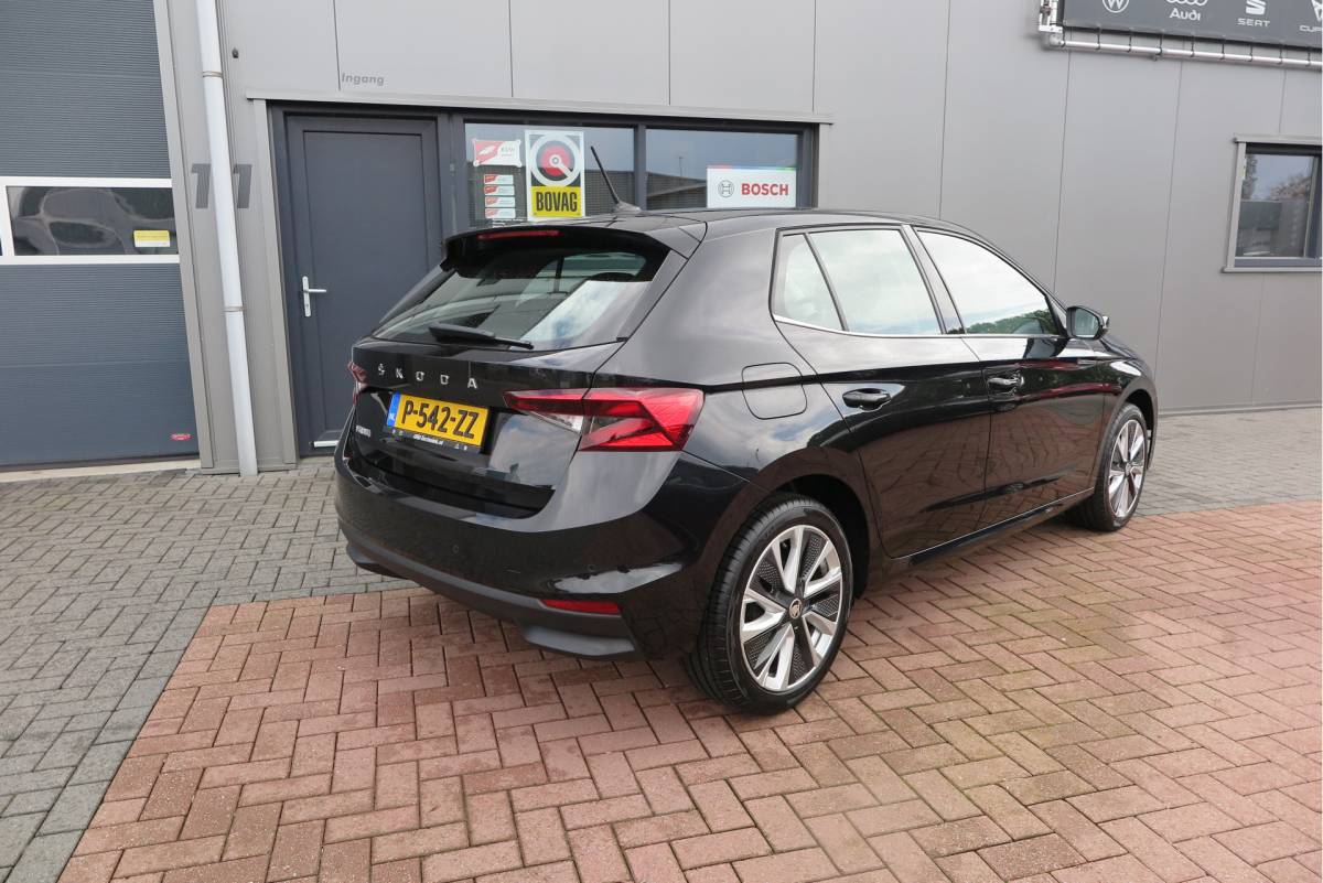 Škoda Fabia ŠKODA Fabia 1.0 TSI 81kw 110pk DSG Business Edition Virtual cockpit,DAB+ , PDC, Navi via Carplay , LMV ,Led, Nieuwe APK