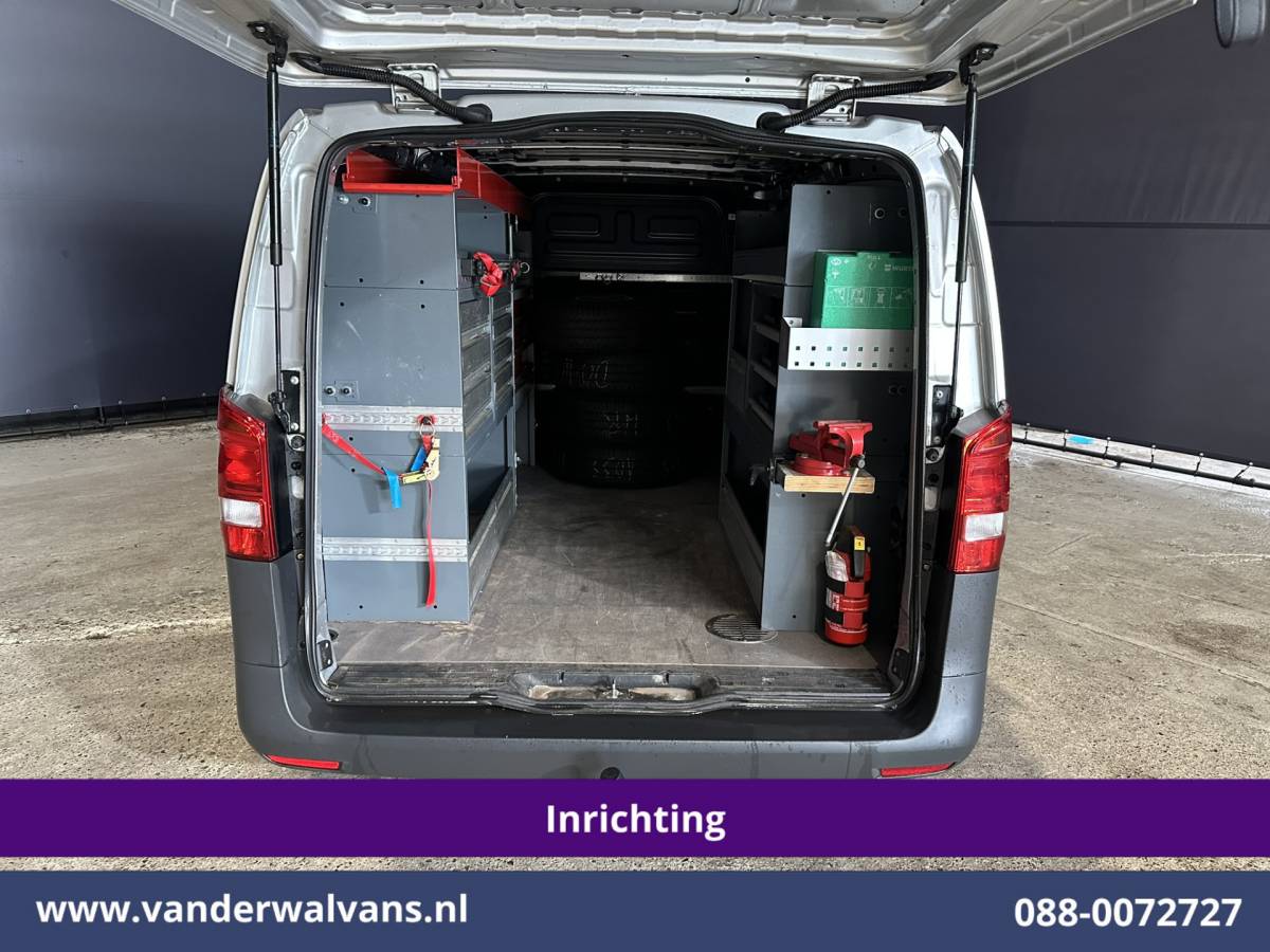 Mercedes-Benz Vito Mercedes-Benz Vito 114 CDI 136pk RWD L2H1 Inrichting Euro6 Airco | Camera | Navigatie | Cruisecontrol | Trekhaak Bijrijdersbank, Achterklep