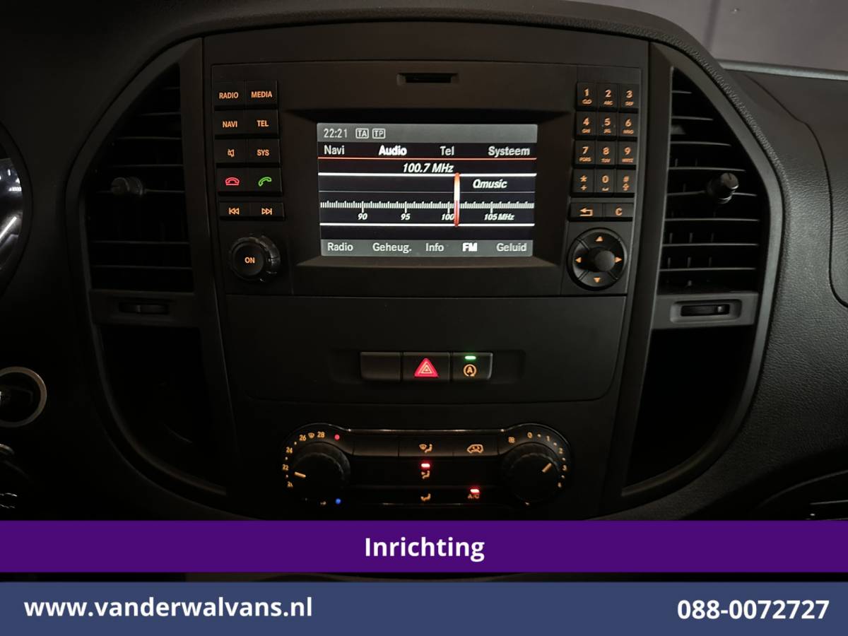 Mercedes-Benz Vito Mercedes-Benz Vito 114 CDI 136pk RWD L2H1 Inrichting Euro6 Airco | Camera | Navigatie | Cruisecontrol | Trekhaak Bijrijdersbank, Achterklep