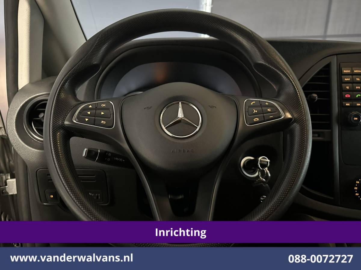 Mercedes-Benz Vito Mercedes-Benz Vito 114 CDI 136pk RWD L2H1 Inrichting Euro6 Airco | Camera | Navigatie | Cruisecontrol | Trekhaak Bijrijdersbank, Achterklep