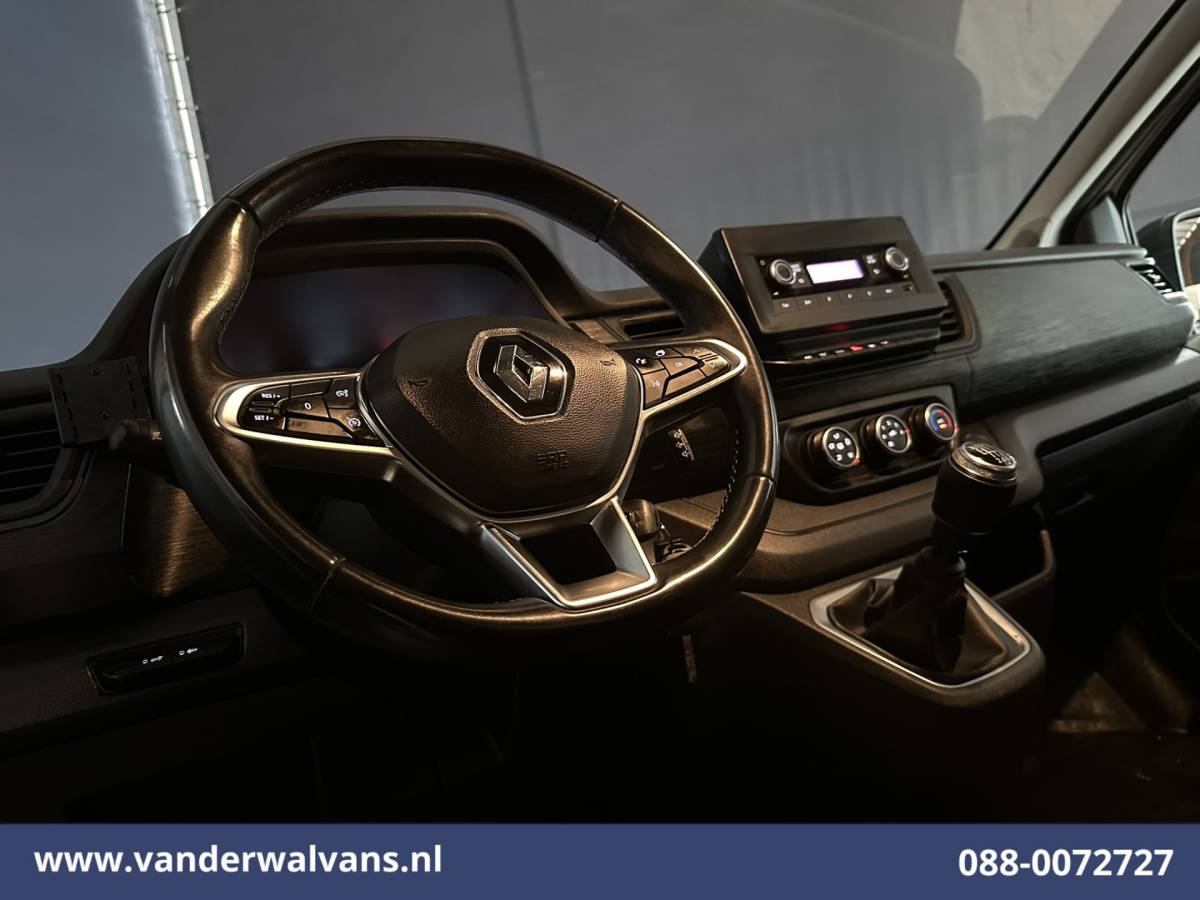 Renault Trafic Renault Trafic 2.0 dCi 130pk L2H1 Euro6 Airco | Imperiaal | LED | Cruisecontrol | Parkeersensoren Bijrijdersbank