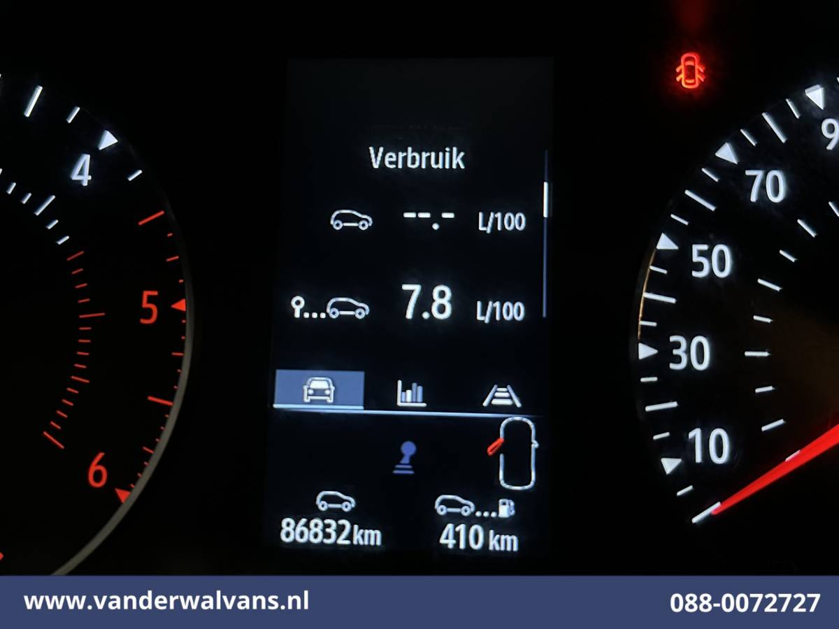 Renault Trafic Renault Trafic 2.0 dCi 130pk L2H1 Euro6 Airco | Imperiaal | LED | Cruisecontrol | Parkeersensoren Bijrijdersbank