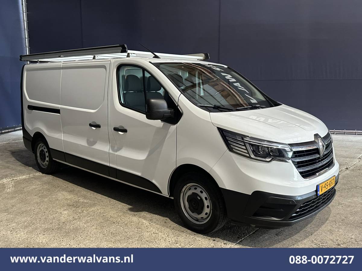 Renault Trafic Renault Trafic 2.0 dCi 130pk L2H1 Euro6 Airco | Imperiaal | LED | Cruisecontrol | Parkeersensoren Bijrijdersbank