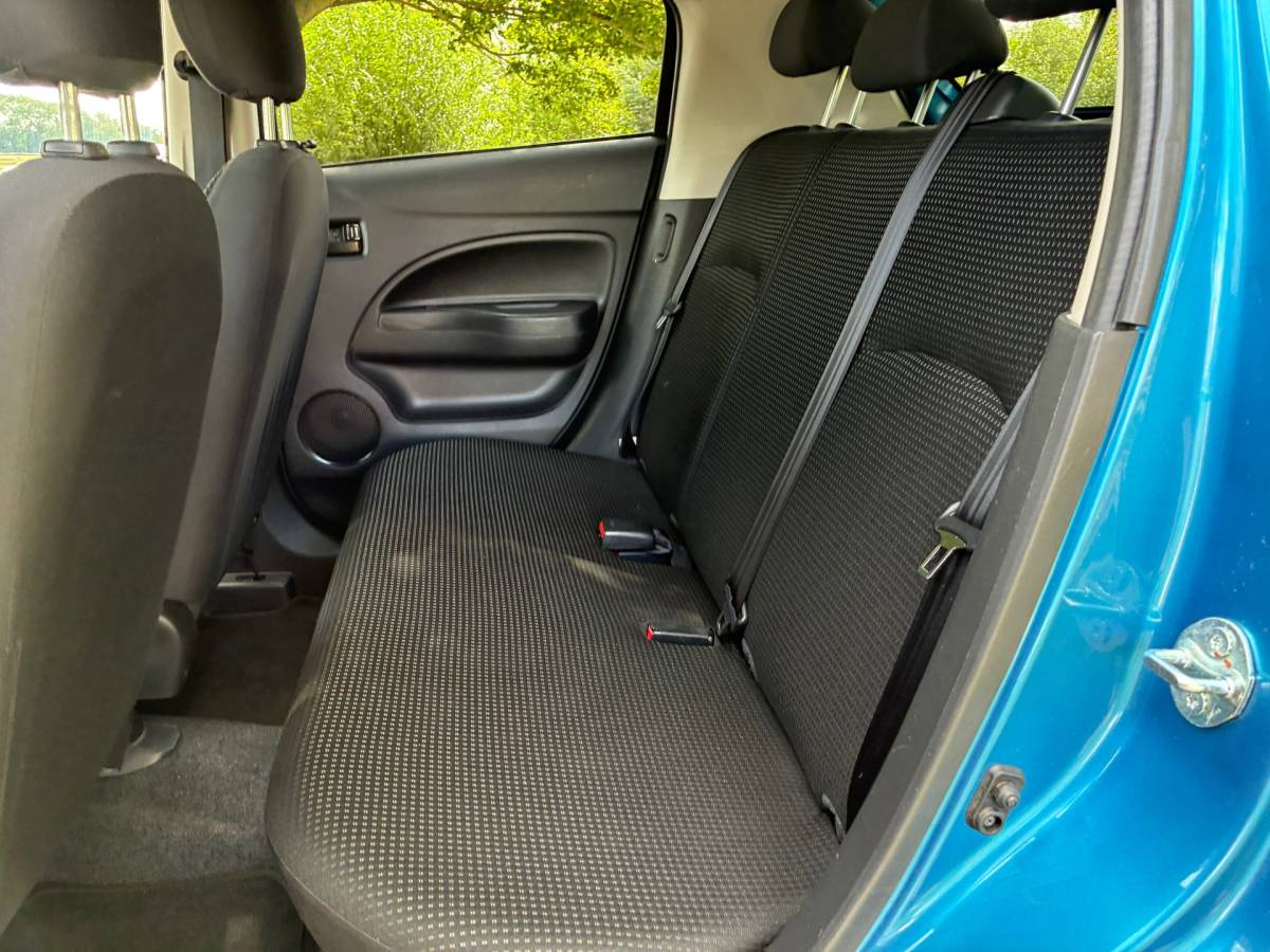 Mitsubishi Space Star Mitsubishi Space Star 1.0 Bright | 5 deurs + Clima nu €5.450,-!1