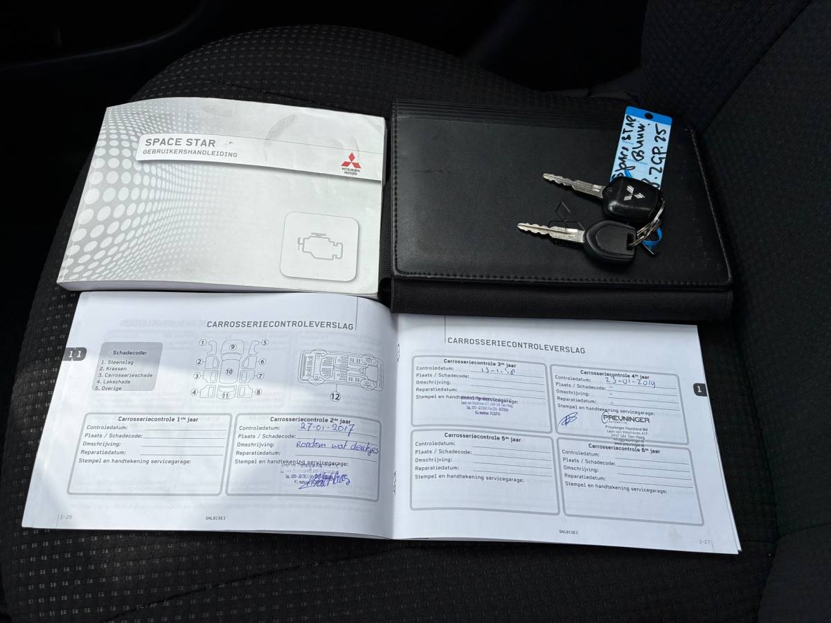 Mitsubishi Space Star Mitsubishi Space Star 1.0 Bright | 5 deurs + Clima nu €5.450,-!1