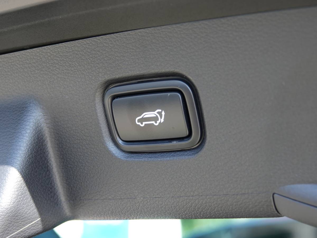 Kia Sportage Kia Sportage 1.6 T-GDi Plug-in Hybrid AWD GT-PlusLine PANO | TREKH. | LEER | ACC | CLIMA