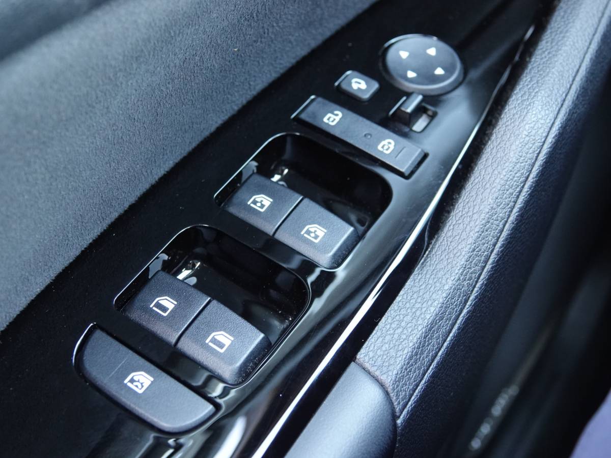 Kia Sportage Kia Sportage 1.6 T-GDi Plug-in Hybrid AWD GT-PlusLine PANO | TREKH. | LEER | ACC | CLIMA