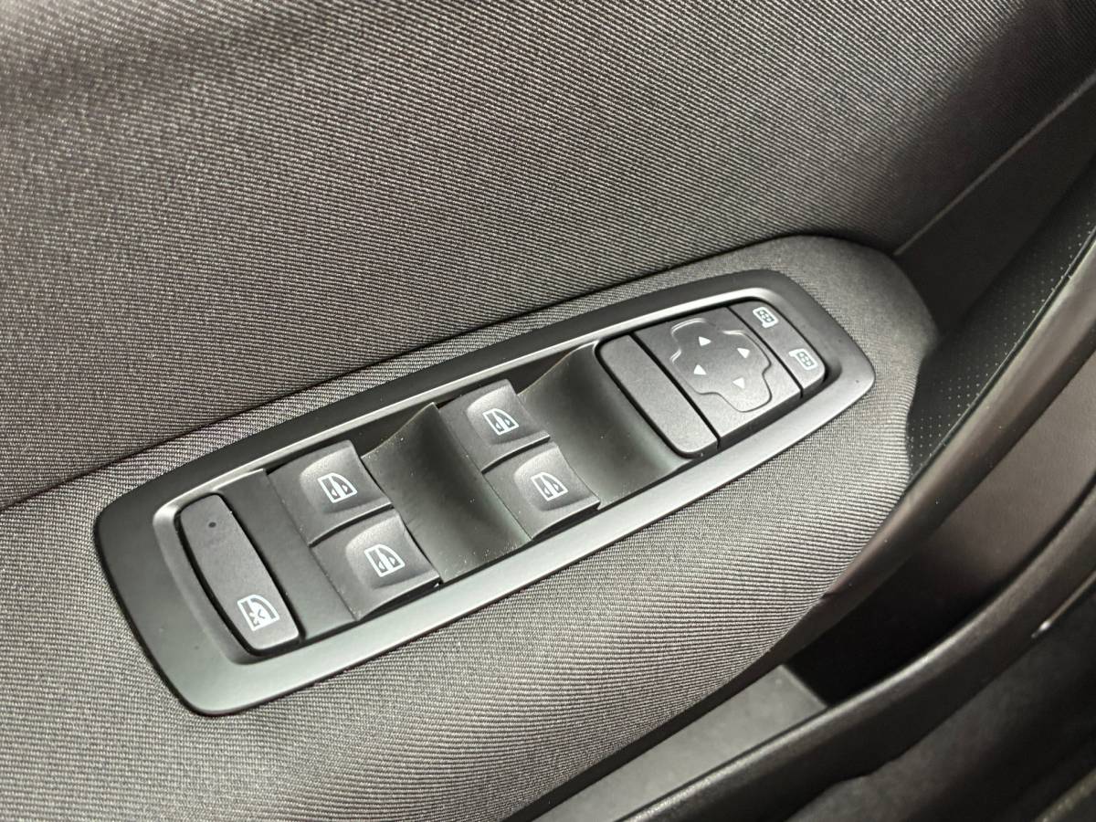 Renault Mégane Estate Renault Mégane Estate 1.5 dCi Eco2 Zen | Navi + Clima + Cruise nu €6.975,-!!