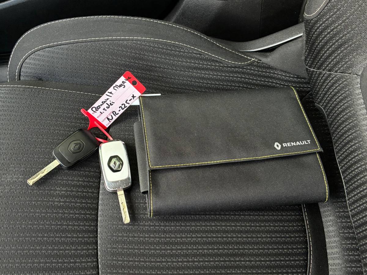 Renault Mégane Estate Renault Mégane Estate 1.5 dCi Eco2 Zen | Navi + Clima + Cruise nu €6.975,-!!