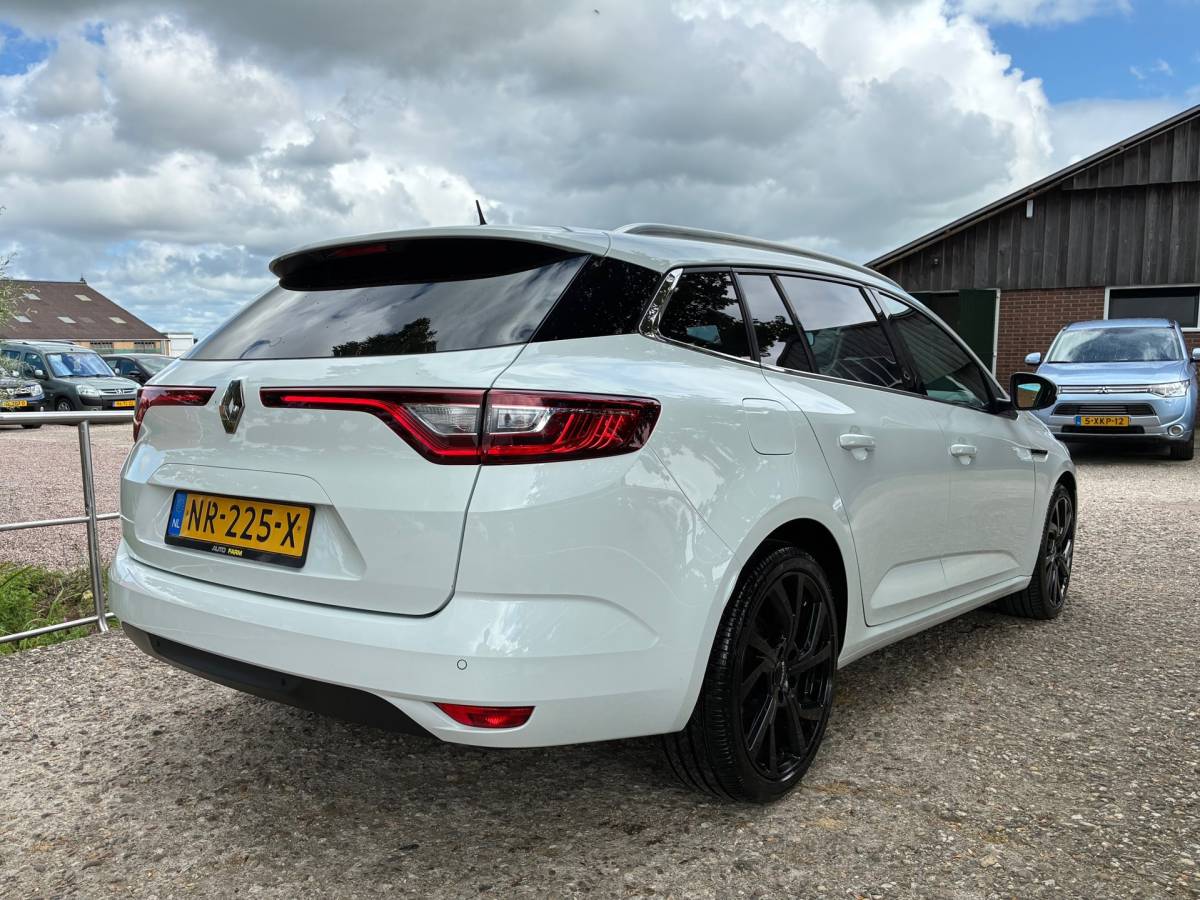 Renault Mégane Estate Renault Mégane Estate 1.5 dCi Eco2 Zen | Navi + Clima + Cruise nu €6.975,-!!