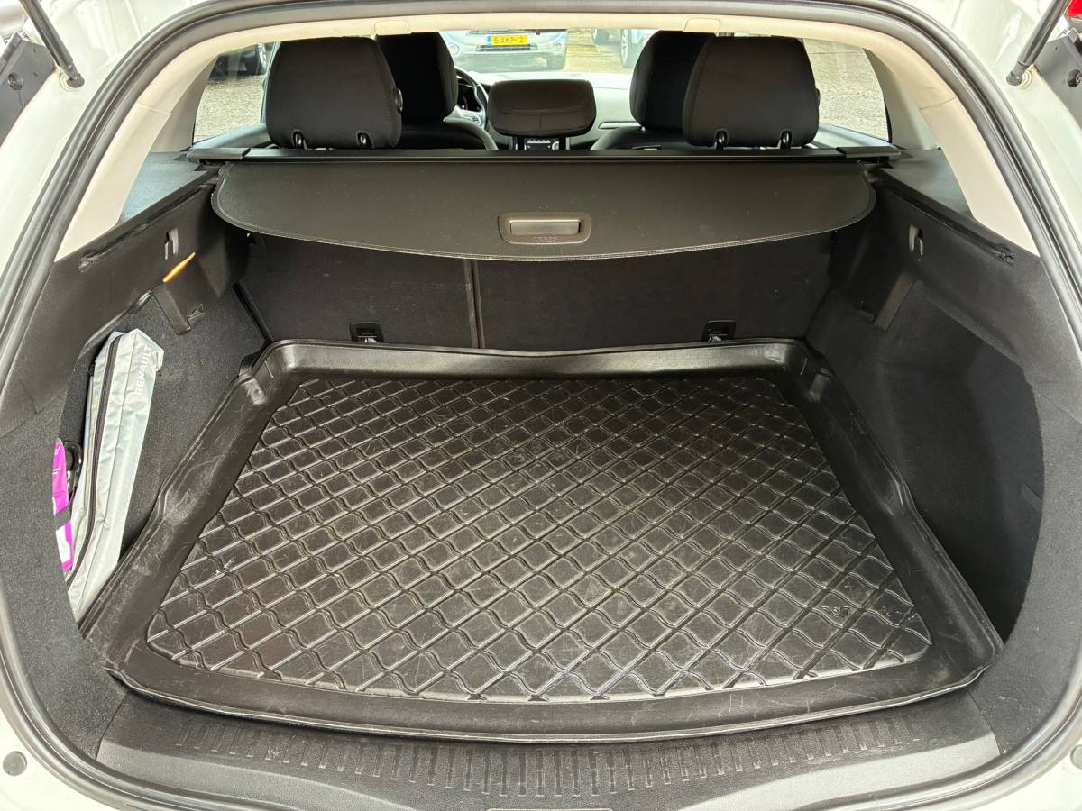 Renault Mégane Estate Renault Mégane Estate 1.5 dCi Eco2 Zen | Navi + Clima + Cruise nu €6.975,-!!