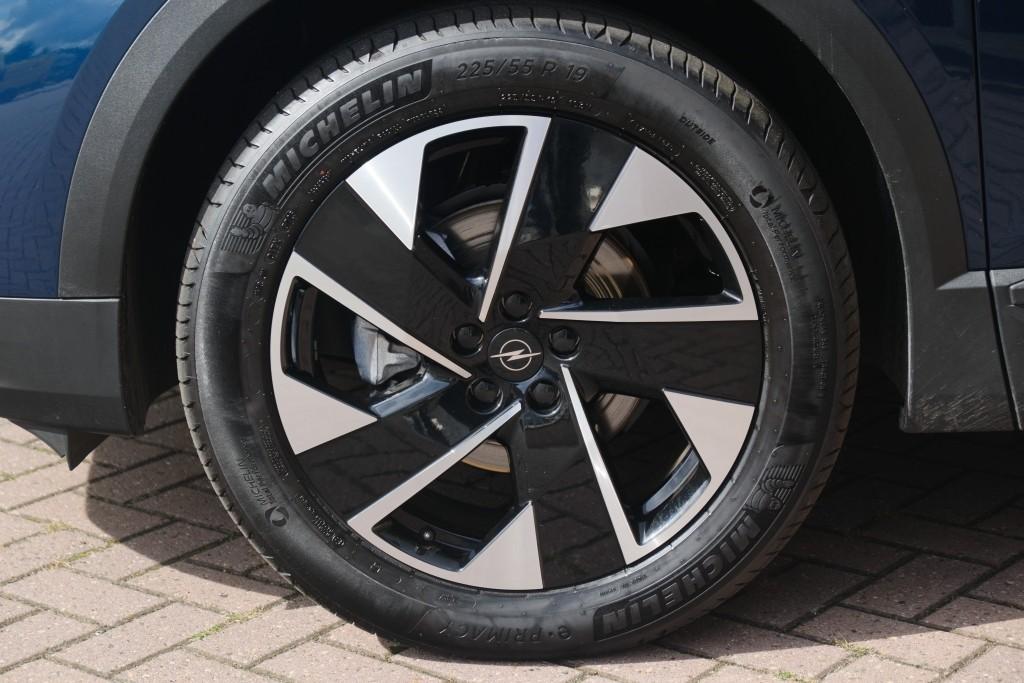 Opel Grandland Opel Grandland 1.2 Turbo Hybrid 145pk eDCT6 GS | Private Lease vanaf € 659,- p.m.