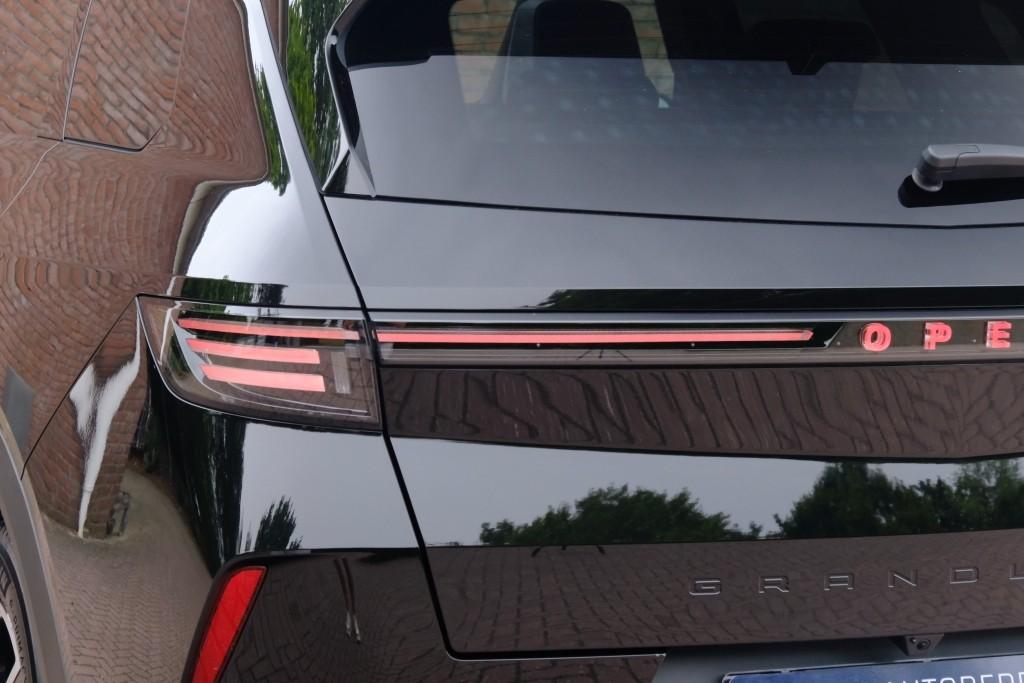 Opel Grandland Opel Grandland 1.2 Turbo Hybrid 145pk eDCT6 GS | Private Lease vanaf € 659,- p.m.