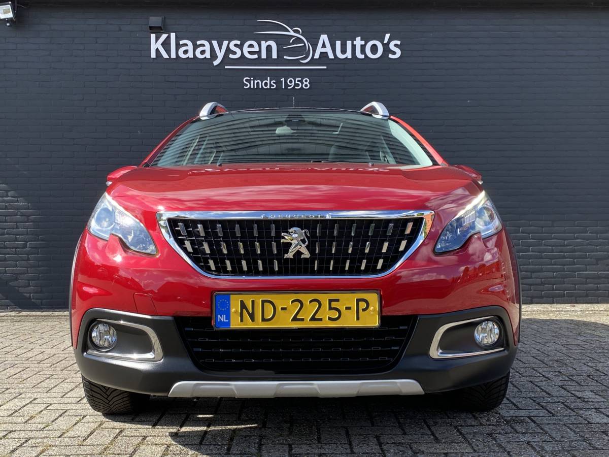 Peugeot 2008 Peugeot 2008 1.2 PureTech Allure AUT. | dealer onderh. | panoramadak | trekhaak | navigatie | cruise control | all season banden
