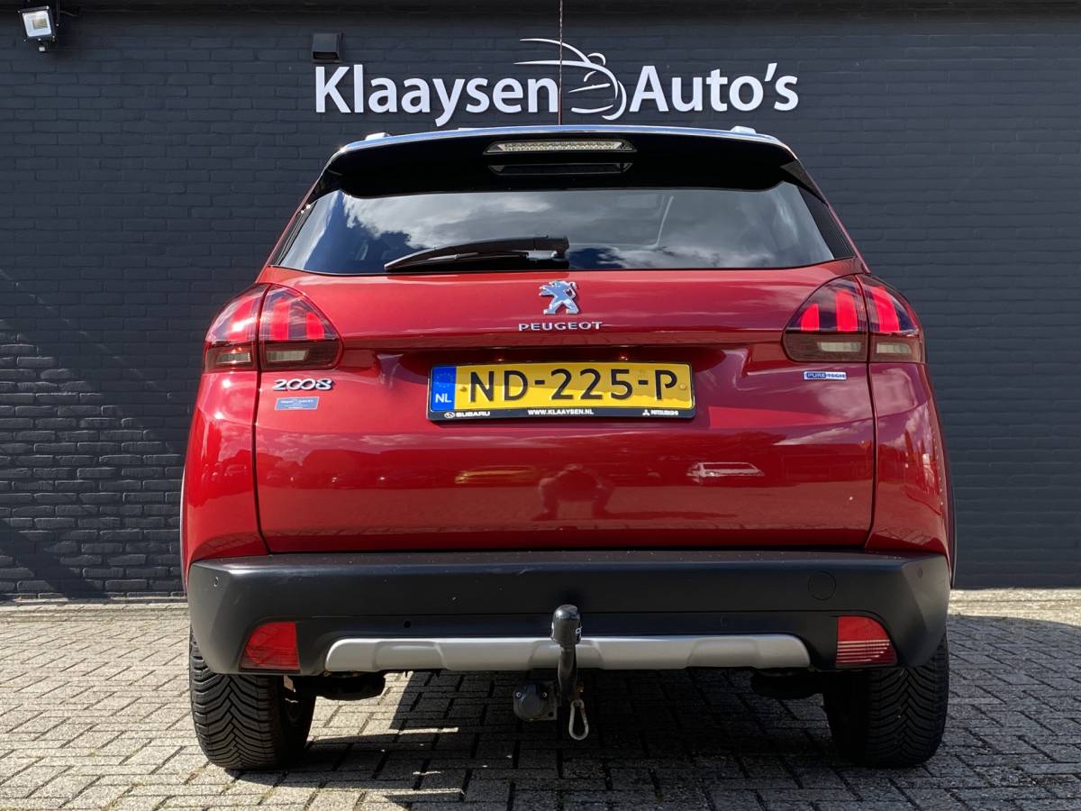 Peugeot 2008 Peugeot 2008 1.2 PureTech Allure AUT. | dealer onderh. | panoramadak | trekhaak | navigatie | cruise control | all season banden