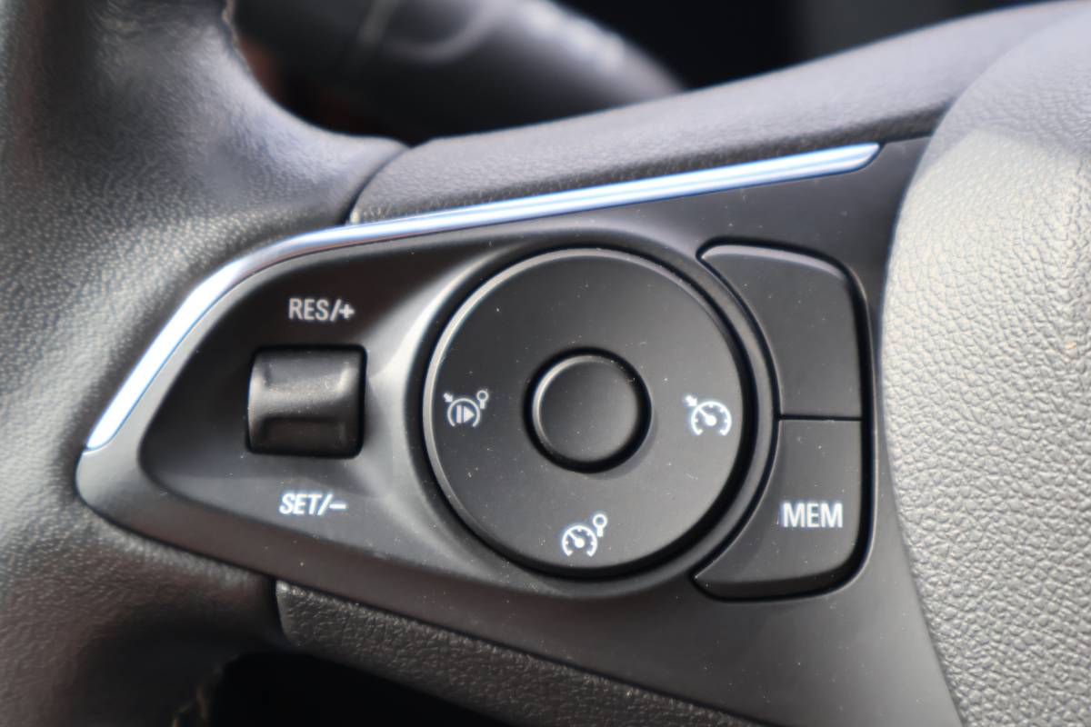 Opel Mokka-e Opel Mokka Electric Level 3 50 kWh / NL-Auto / Warmtepomp / Clima / Clima / 17″