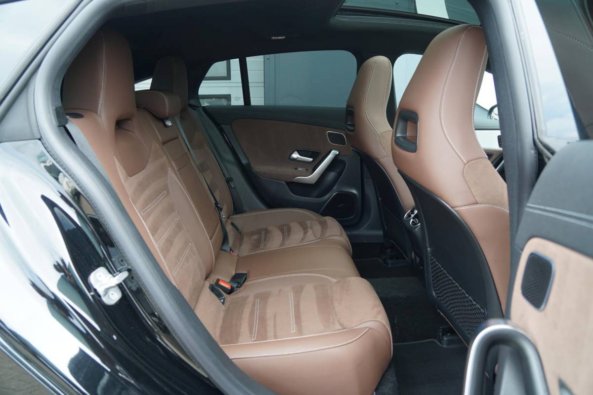 Mercedes-Benz CLA Mercedes-Benz CLA-klasse Shooting Brake AMG + BURMESTER / HEAD-UP / PANO / 360 CAMERA / MEMORY