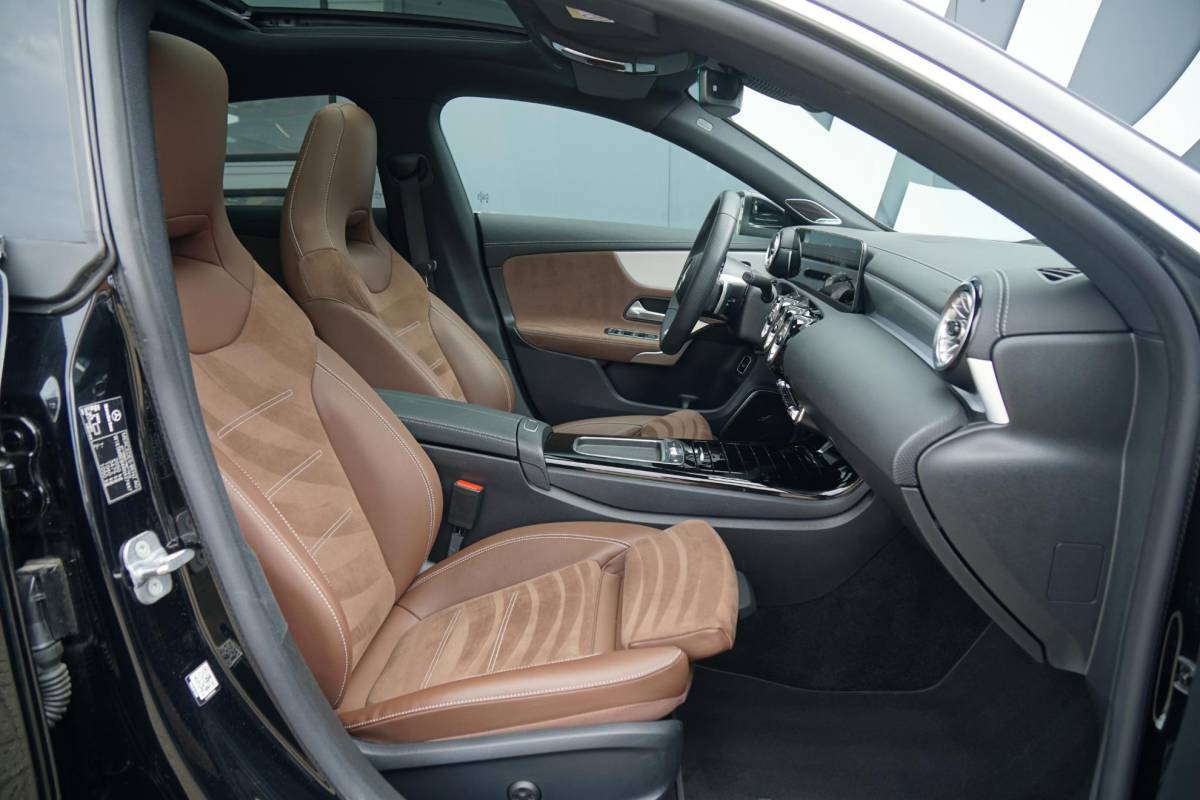 Mercedes-Benz CLA Mercedes-Benz CLA-klasse Shooting Brake AMG + BURMESTER / HEAD-UP / PANO / 360 CAMERA / MEMORY