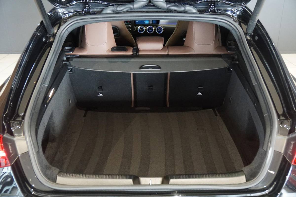 Mercedes-Benz CLA Mercedes-Benz CLA-klasse Shooting Brake AMG + BURMESTER / HEAD-UP / PANO / 360 CAMERA / MEMORY