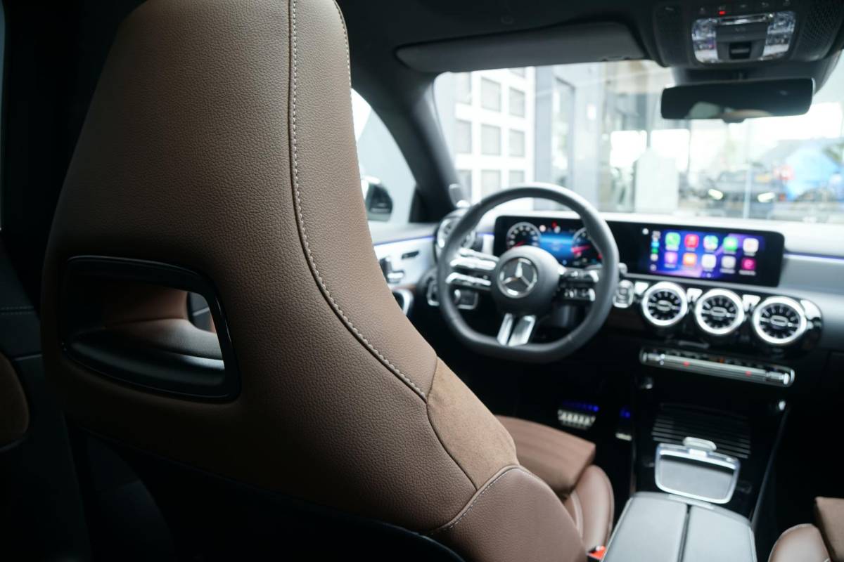 Mercedes-Benz CLA Mercedes-Benz CLA-klasse Shooting Brake AMG + BURMESTER / HEAD-UP / PANO / 360 CAMERA / MEMORY