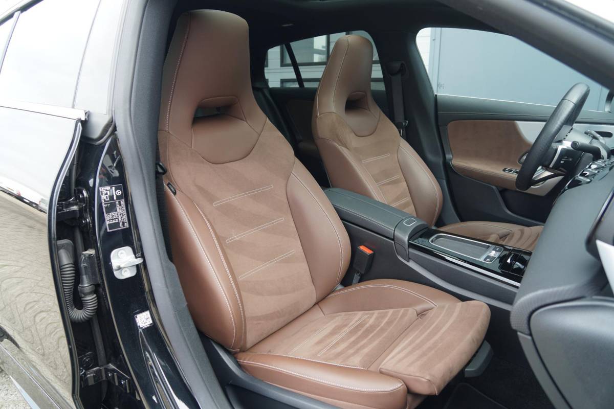 Mercedes-Benz CLA Mercedes-Benz CLA-klasse Shooting Brake AMG + BURMESTER / HEAD-UP / PANO / 360 CAMERA / MEMORY